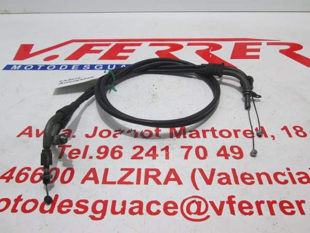 CABLES ACELERADOR de repuesto de una moto SUZUKI BURGMAN 650 2003.