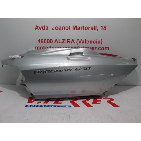 TAPA LATERAL TRASERA DERECHA (PUNTERA INFERIOR ROTA) de repuesto de una moto SUZUKI BURGMAN 650 2003.