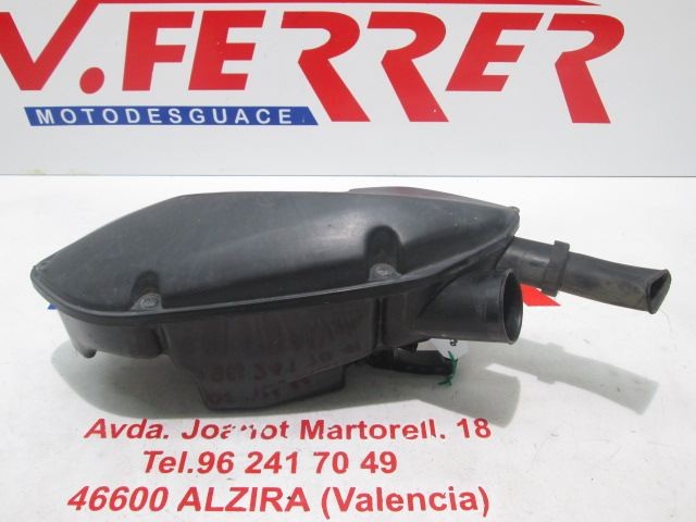 CAJA FILTRO AIRE de repuesto de una moto SUZUKI BURGMAN 150 UH 150 2003