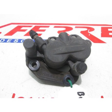 FRONT BRAKE CALIPER of scrapping a SUZUKI BURGMAN 150 2003