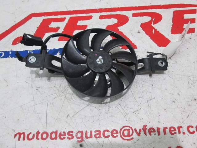 Electroventilador de repuesto de una moto Suzuki BURGMAN 125 del año 2013