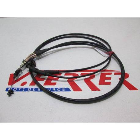 Cables acelerador de repuesto de una moto Kymco Super Dink 125 del año 2013