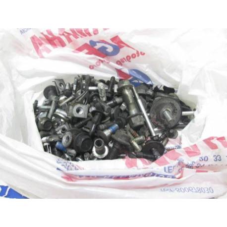 SCREWS KIT Burgman 125 2009